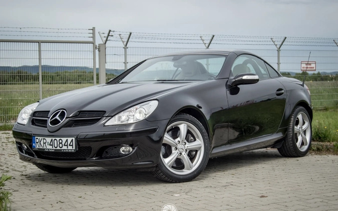 Mercedes-Benz SLK cena 59900 przebieg: 56400, rok produkcji 2006 z Krosno małe 529